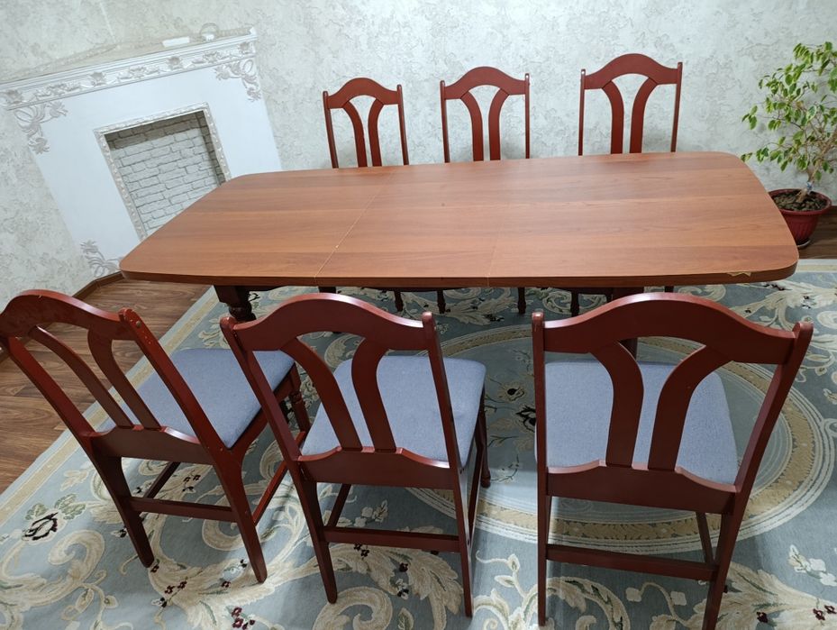 Продам стол со стульями за 90 тыс тг