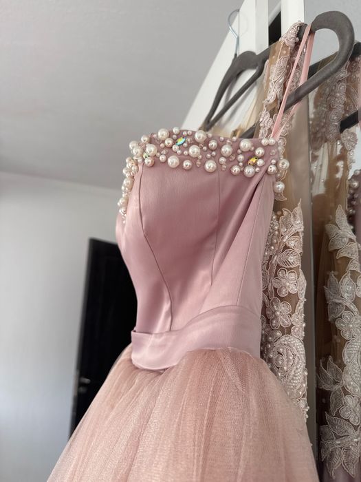 Къса елегантна рокля