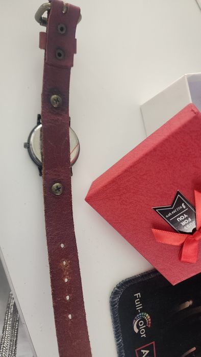 Часы натуральная кожа Турция пользованы пару раз