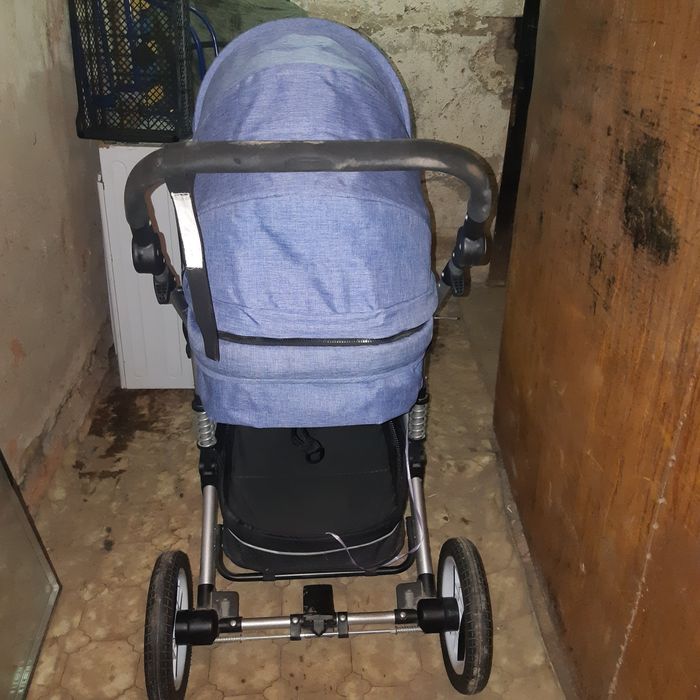 Продам детскую коляску