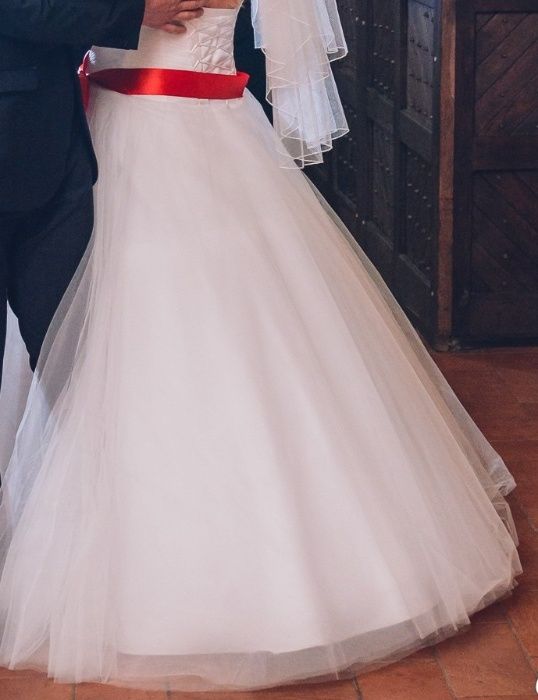 De vanzare rochie de mireasa