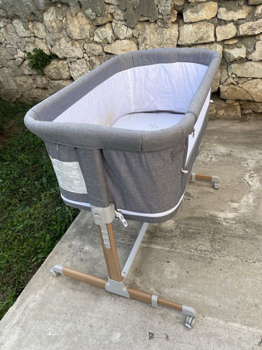 Бебешко легло - next to me