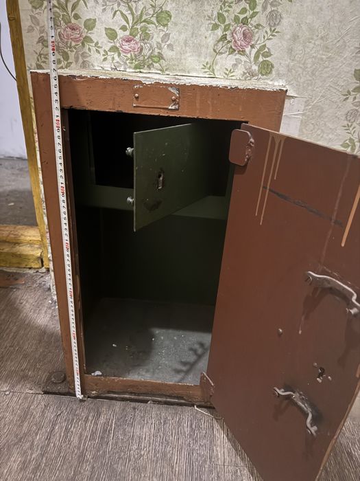 Сейф разных размерах