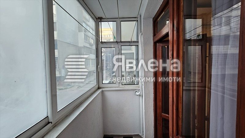 Дава се под наем Тристаен апартамент в Варна, ВИНС - 80 кв.м за 600 € - Снимка #11