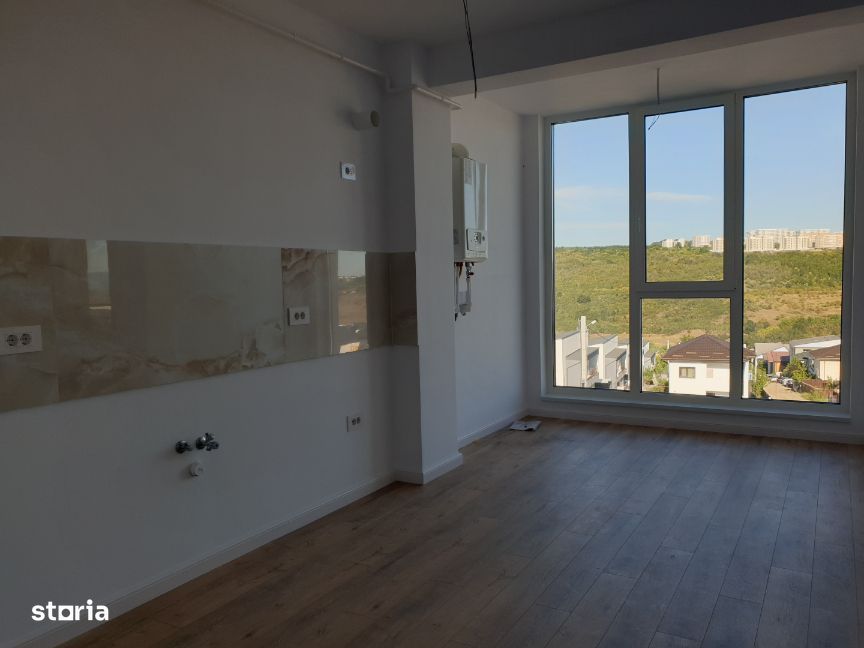 IASI-REDIU –Apartament cu 3 camere ultramodern- suprafata vitrata mare