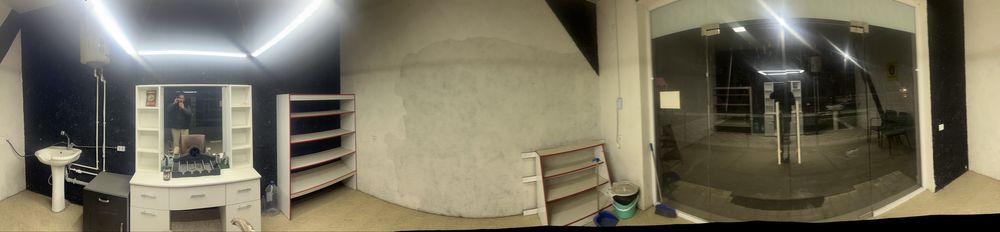 Salon arendaga beraman narxini kelishamiz tel qililar