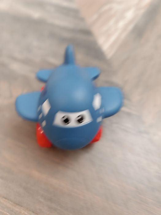 Продам б/у мелкие игрушки