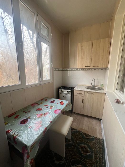 Чиланзар 3-4-4 Чистая мебелировонная квартира в хорошем районе