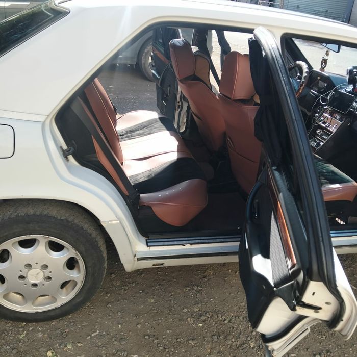 Продам машину мерседес