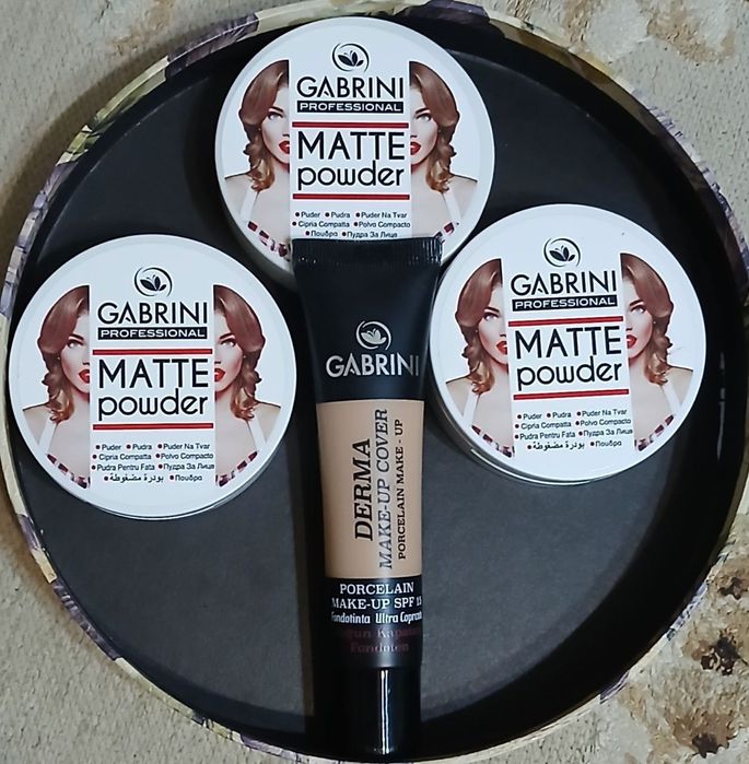 Пудра, тональная основа. Gabrini.