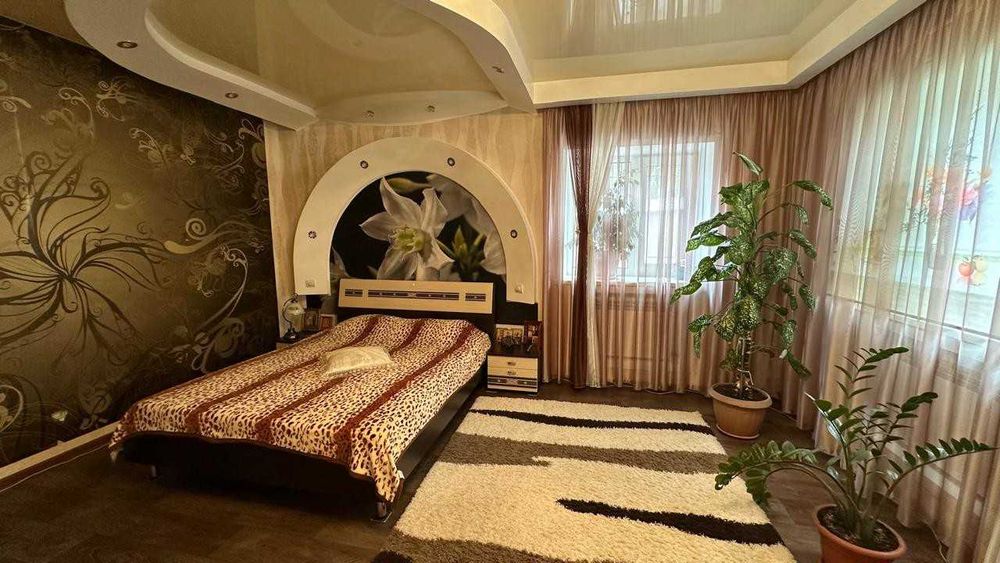 Продажа 2-этажного дома  В Центре!