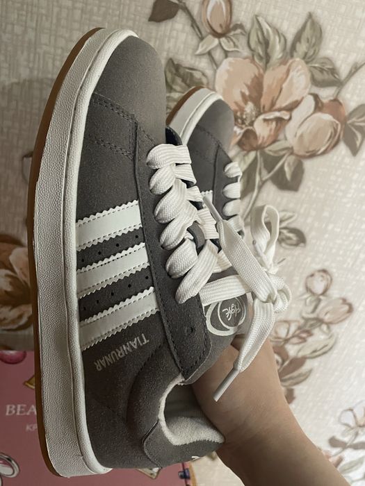 Кроссовка  новый