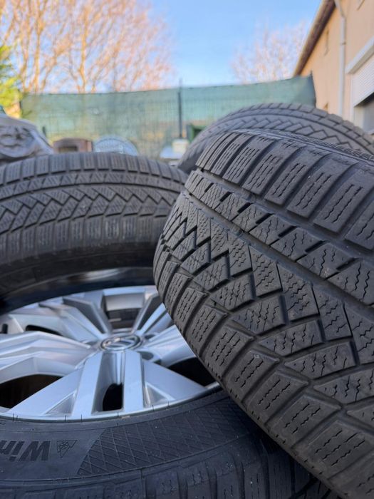 Janta aliaj vw passat alltrack : r 17 , et 35 , cu anvelope iarna