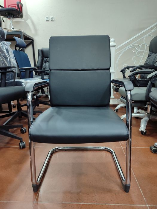 Офисное кресло Gulf