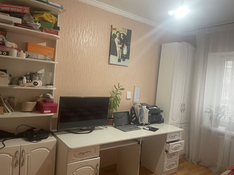 Кровать детский и шкаф и стол