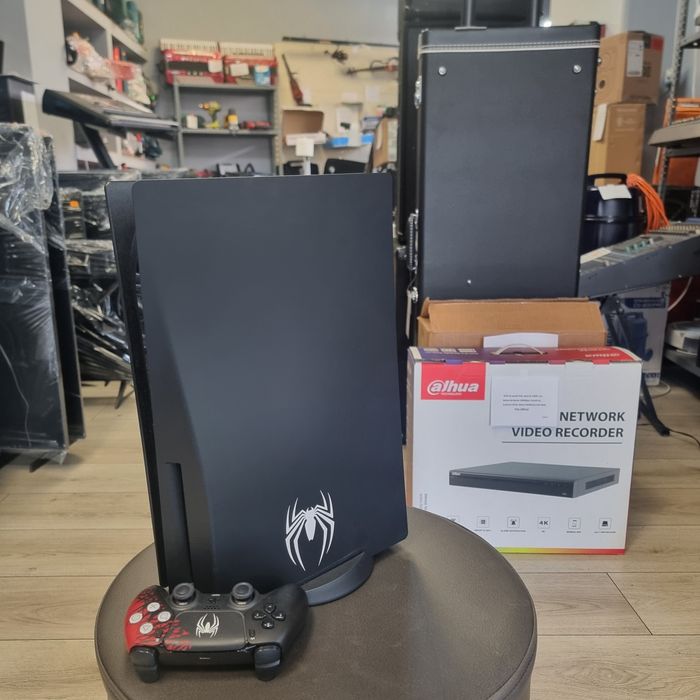 Amanet F28: Consola Sony PlayStation PS5 Disk Spiderman Edition