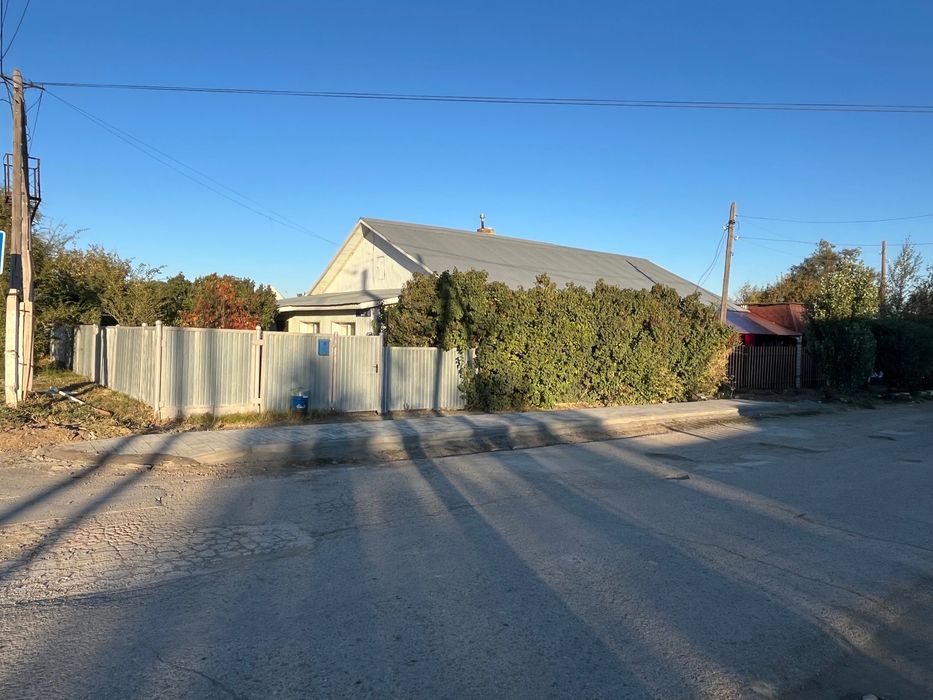 Продам пол дома в городе Хромтау