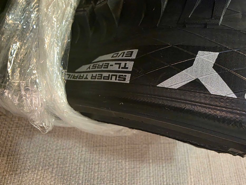 Magic Mary 27.5x2.60 Addix Soft - Super Trail - tubeless