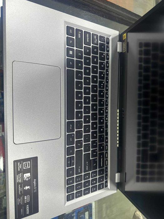 Acer R5 7520U/d5 8gb/nvme 500gb! Holati yaxshi, 2oyda kam ishlagan!