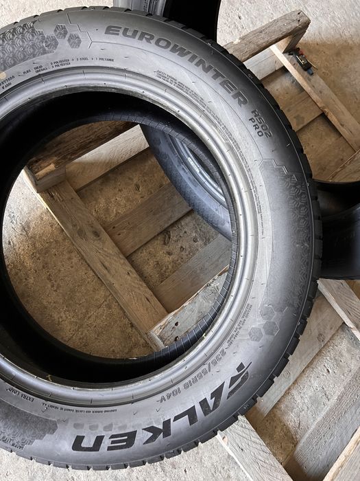 2 anvelope iarna 235/55/18 , falken , dot 2022 , 7 mm