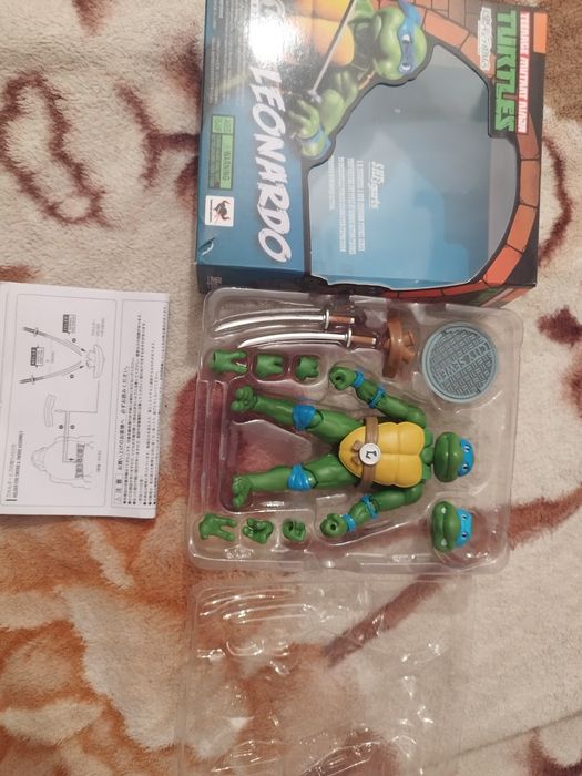 Продаю экшн-фигурку