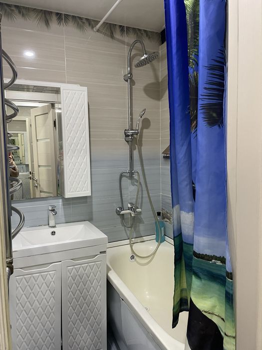 Сдается 1,5 Люкс , Дворец спорта