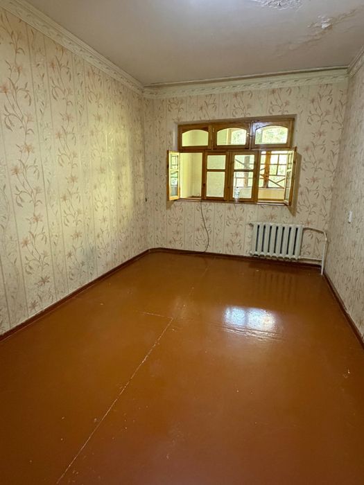 Срочно Продаеться 3-комнатная квартира городе Чирчике 9-микрарайоне