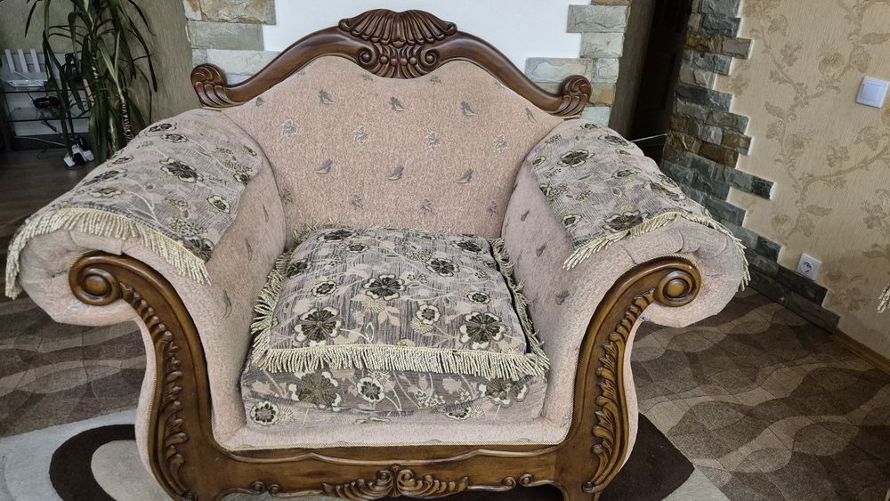 Продам диван и кресло