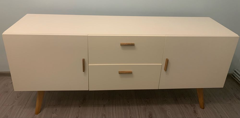 Vand corp mobila sufragerie