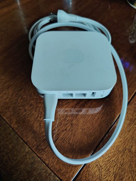 Рутер Apple AirPort Express - AirPlay 2