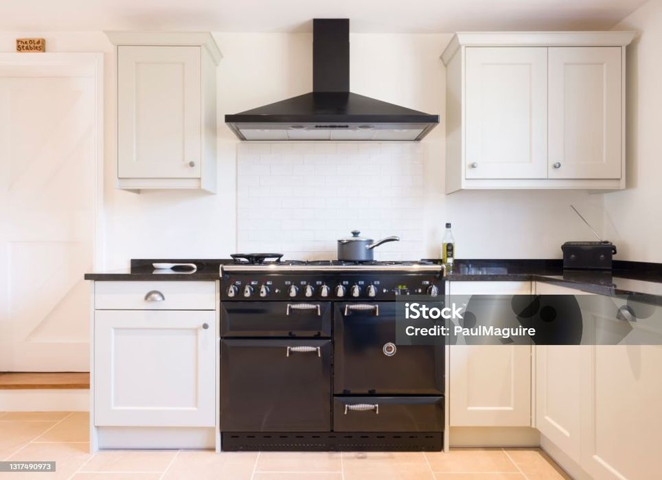 Вытяжки продажа доставка установка