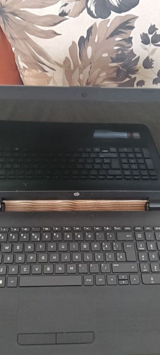 HP 64 biți 465GB  Windows 10