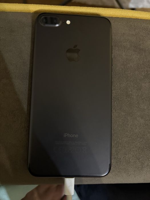 Продам iPhone 7 Plus — 32 ГБ