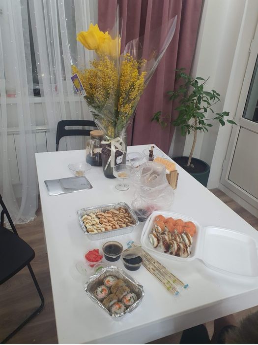 Обеденный стол IKEA