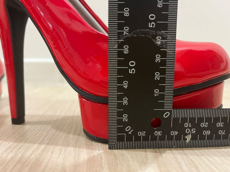 Продам туфли на платформе