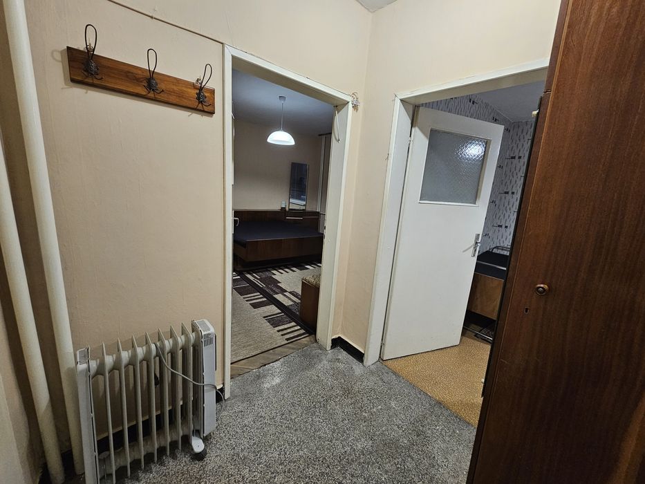 Дава се под наем Двустаен апартамент в Мездра - 55 кв.м за 255 € - Снимка #9