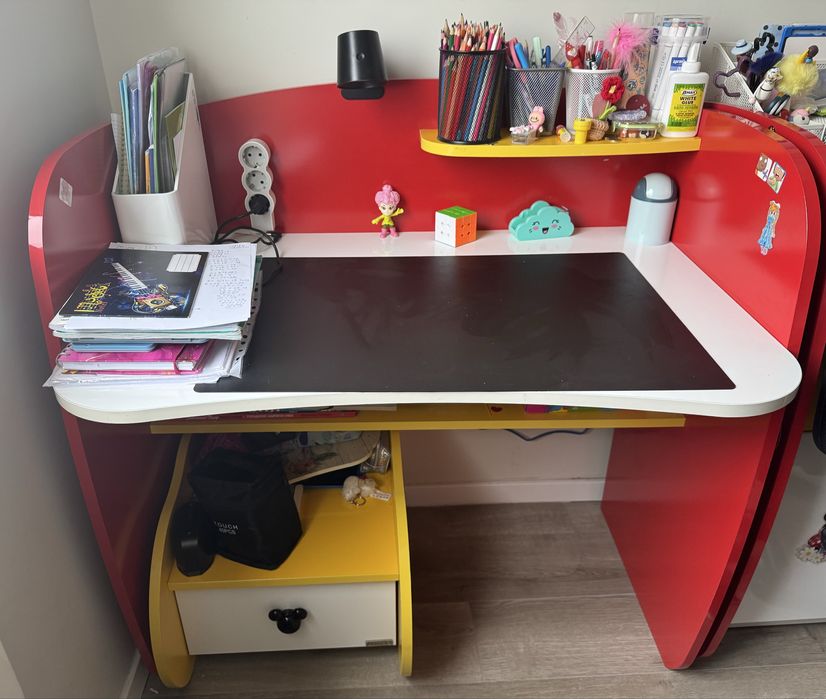 Детски скрин и бюро от Айко