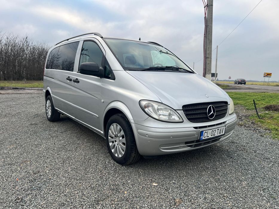 Vând Mercedes Vito