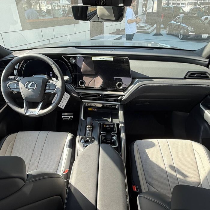 Lexus tx 500 F sport 3