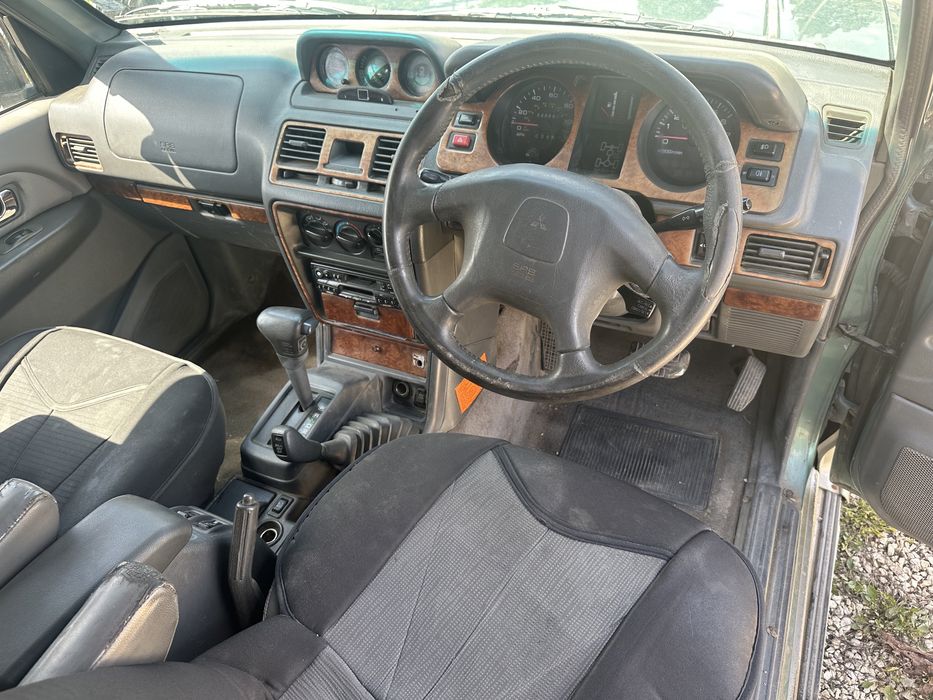 Mitsubishi Pajero на части