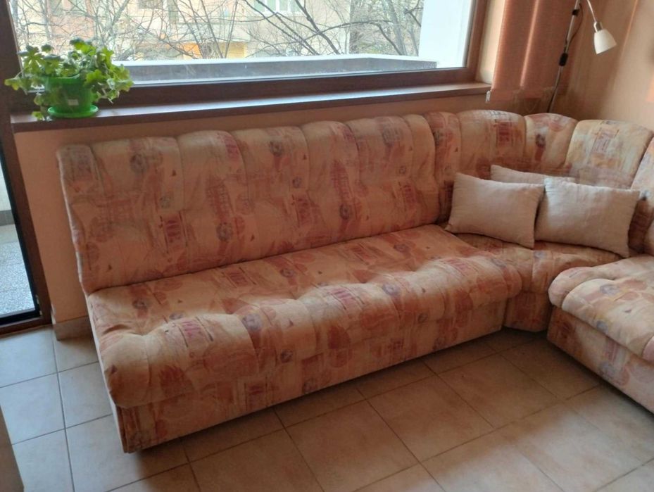 продавам разтегателен диван