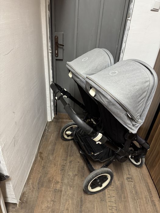 Детска количка за близнаци Bugaboo Donkey 2 + 2 зимни чувала
