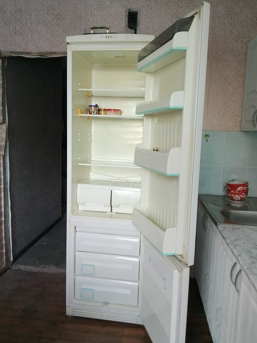 Продам холодильник