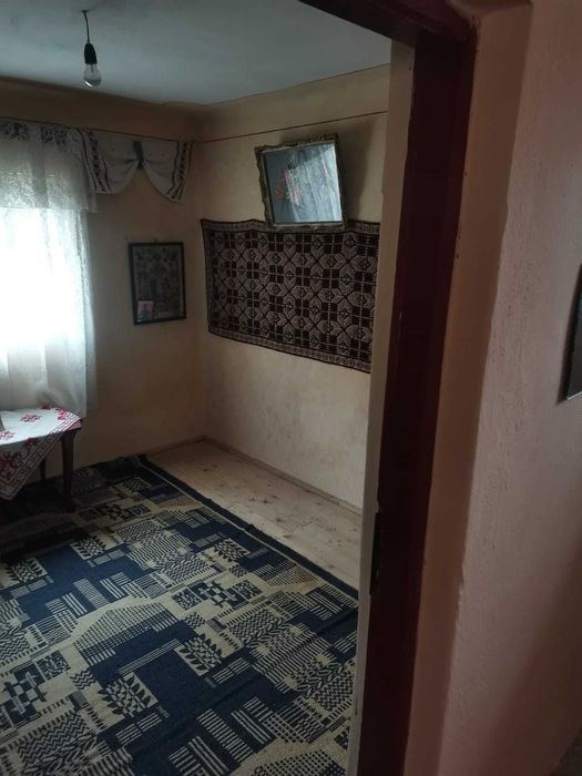 Vand casa sat Dealu Mare, com Buciumeni, jud. Dambovita