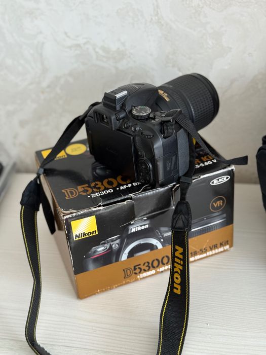Nikon D5300 + объектив 18-55 Vr Kit
