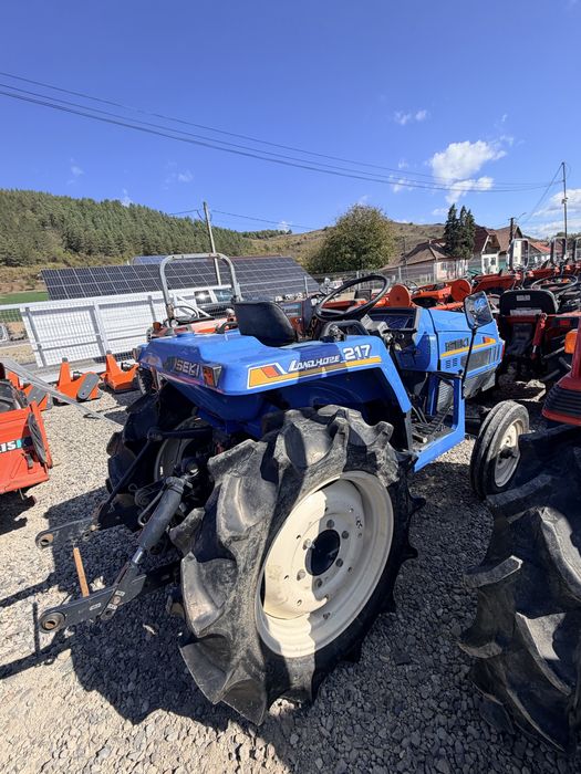 tractor japonez iseki landhope 217 21 cp 4x2 bonus freză de sol