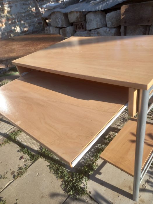 Бюро ученическо,рекламно пано