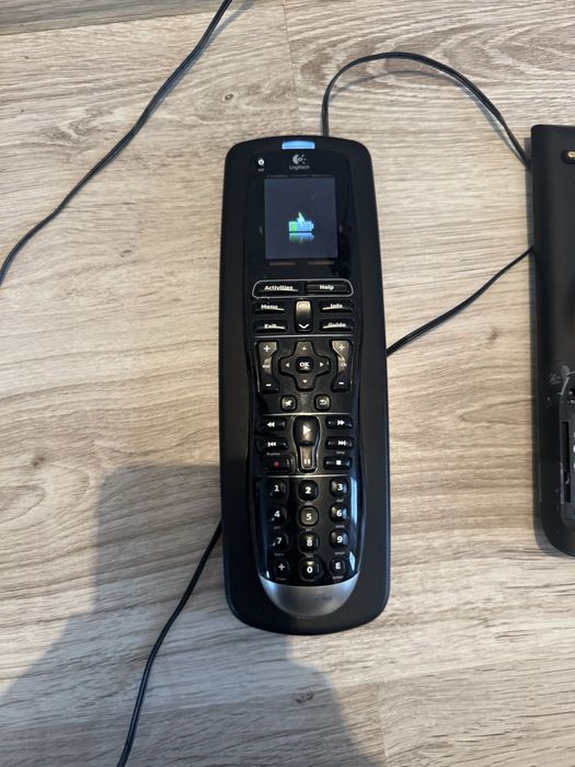 Telecomanda telecomanda logitech harmony