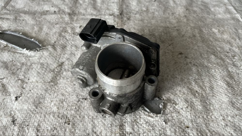 Ford Fiesta MK8 1.0 дроселна клапа