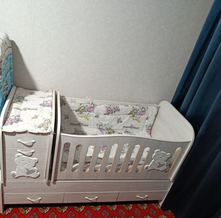 Bolalar belanchagi yangiday turipti